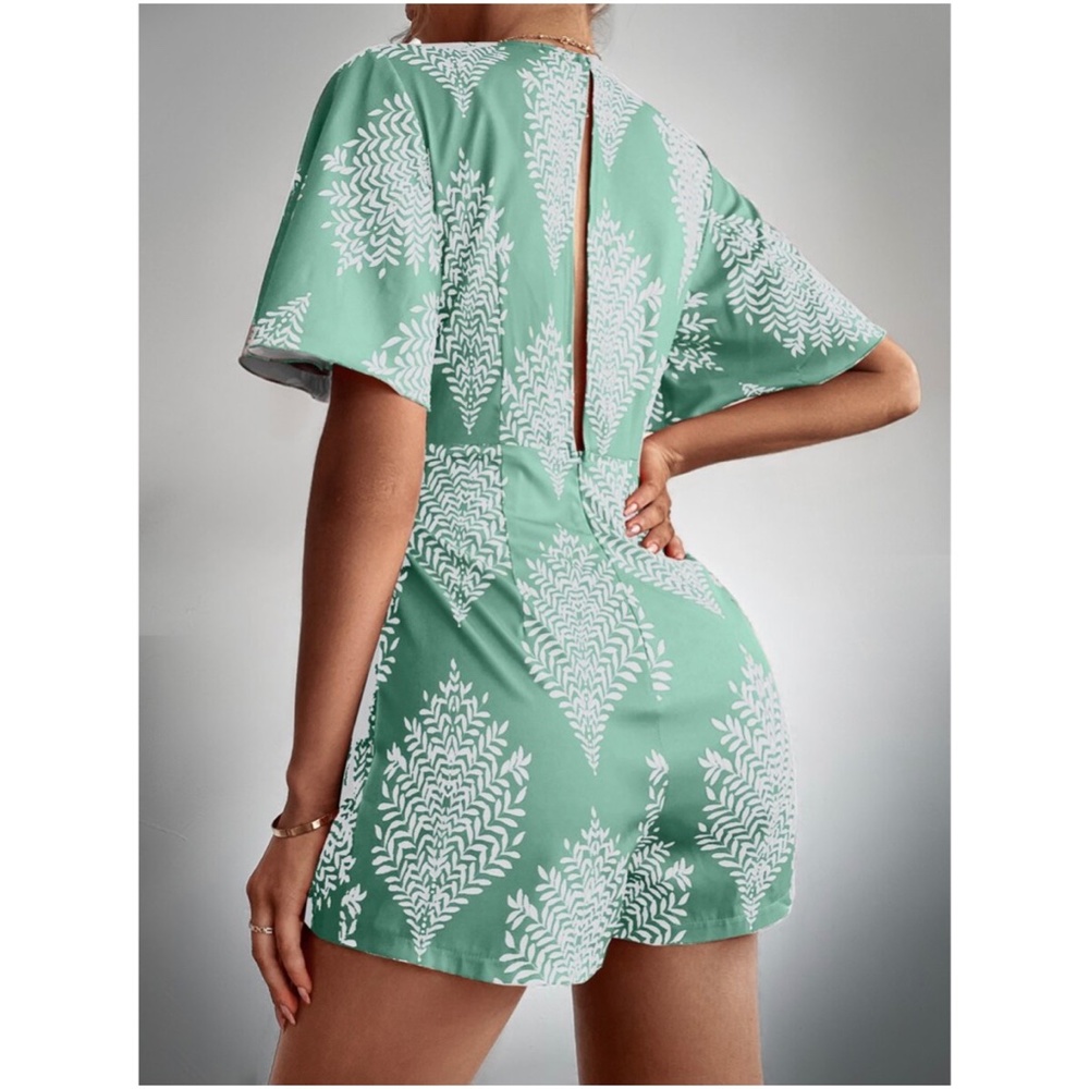 Boho Tropical Butterfly Sleeve Romper - Picture 5 of 5